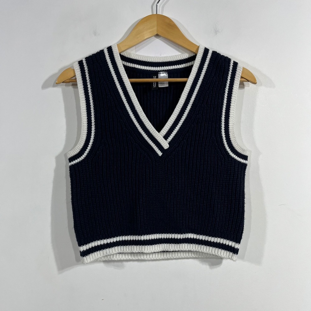 H&M Y2K Old Money Preppy Striped Academia V-Neck Knit Sweater Vest Womens Small